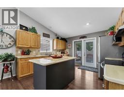 Storage - 72 Sandstone Place Se, Medicine Hat, AB T1B4R9 Photo 13