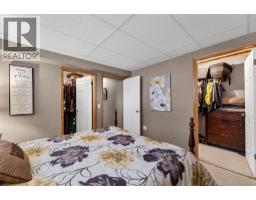 72 Sandstone Place Se, Medicine Hat, AB T1B4R9 Photo 36