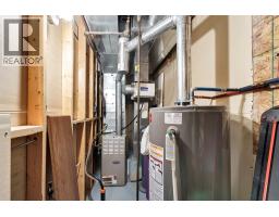 72 Sandstone Place Se, Medicine Hat, AB T1B4R9 Photo 41