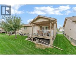 72 Sandstone Place Se, Medicine Hat, AB T1B4R9 Photo 49