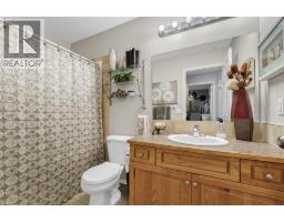 72 Sandstone Place Se, Medicine Hat, AB T1B4R9 Photo 21