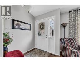 3pc Bathroom - 72 Sandstone Place Se, Medicine Hat, AB T1B4R9 Photo 7