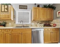 72 Sandstone Place Se, Medicine Hat, AB T1B4R9 Photo 18