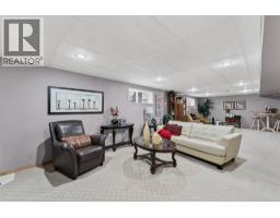 72 Sandstone Place Se, Medicine Hat, AB T1B4R9 Photo 29