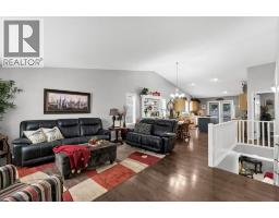 Bedroom - 72 Sandstone Place Se, Medicine Hat, AB T1B4R9 Photo 6