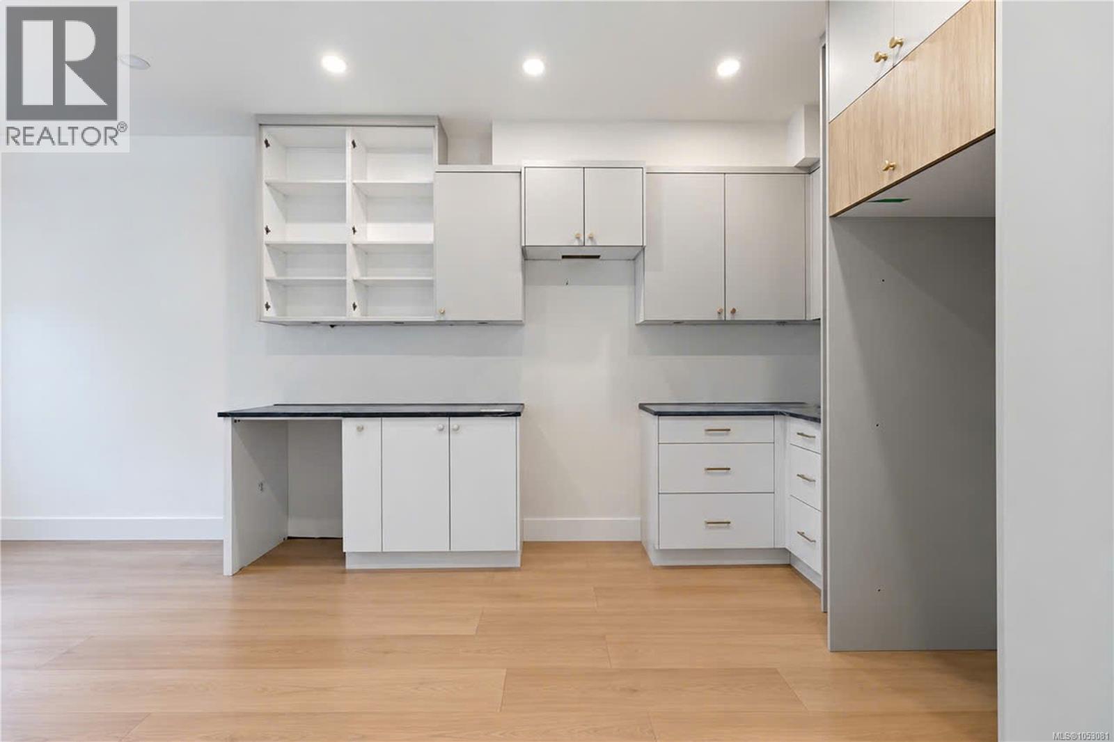 #1 525 Paradise St - 6