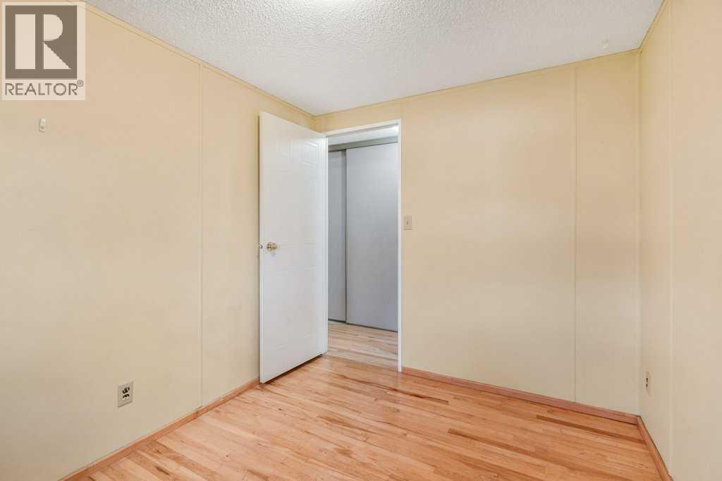 2948 31 Street S, photo 24 of 34