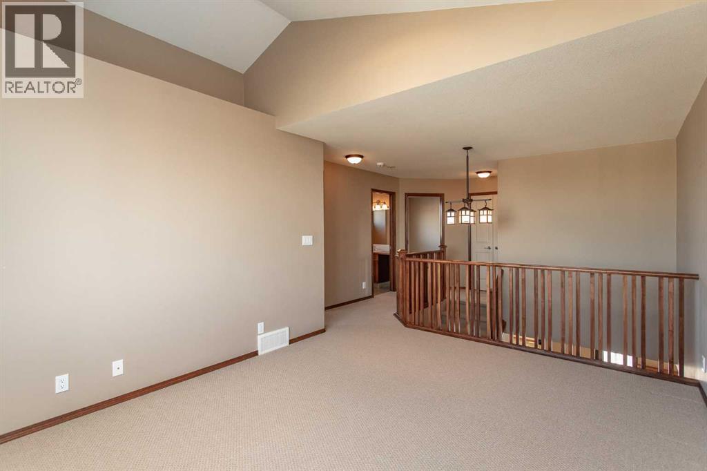 23 Lanterman Close, Red Deer — photo 20