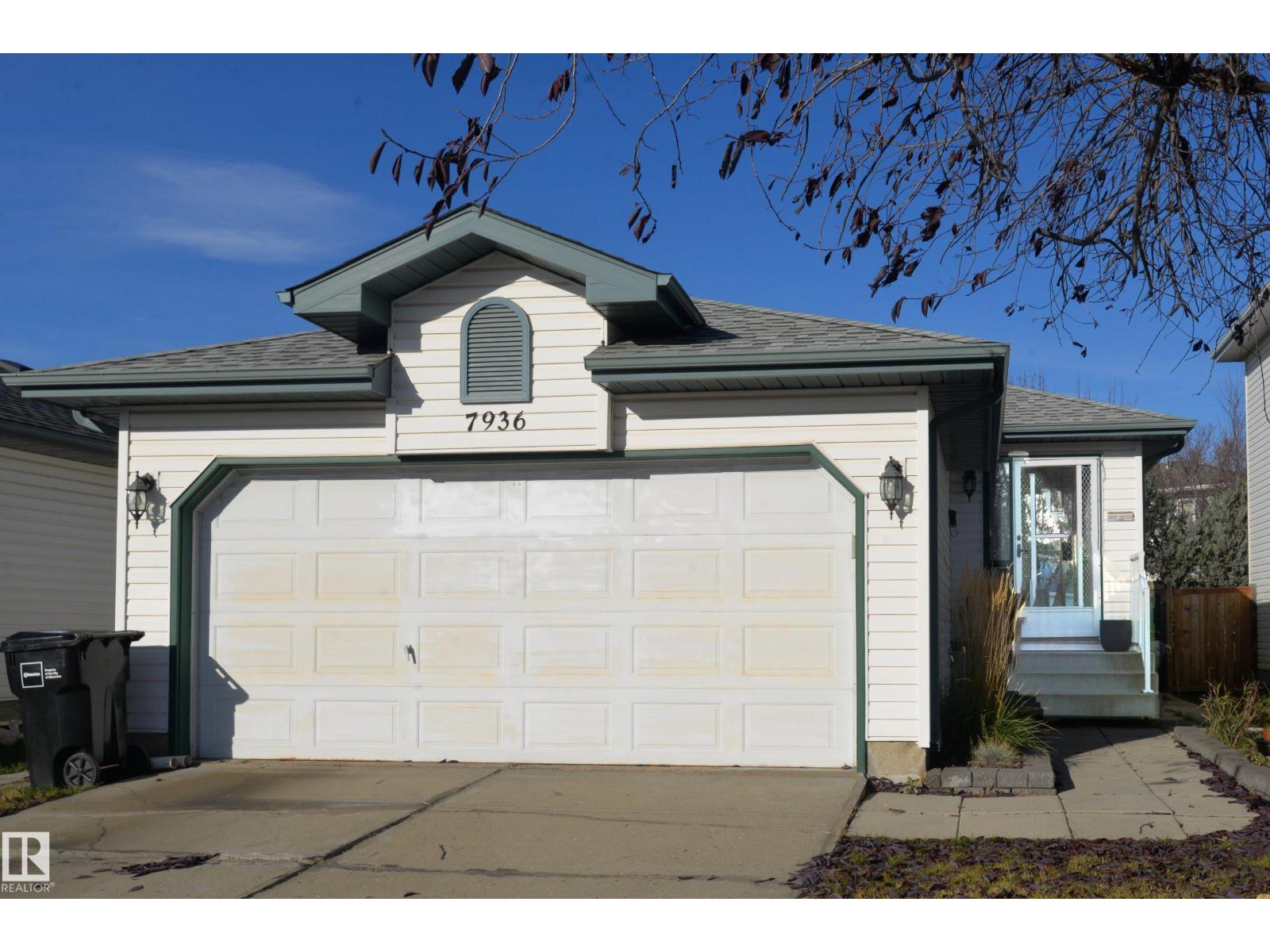 7936 154 AV NW, Edmonton