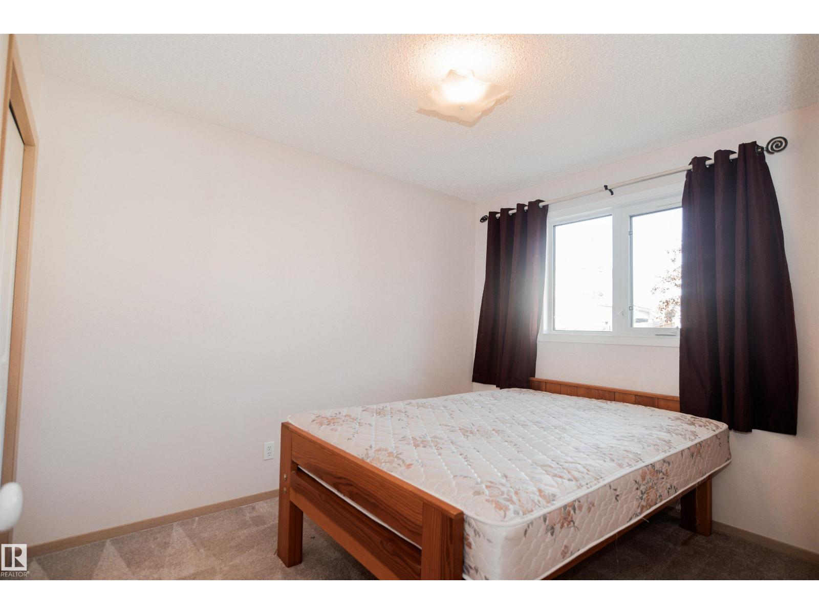 7936 154 AV NW, Edmonton — photo 15