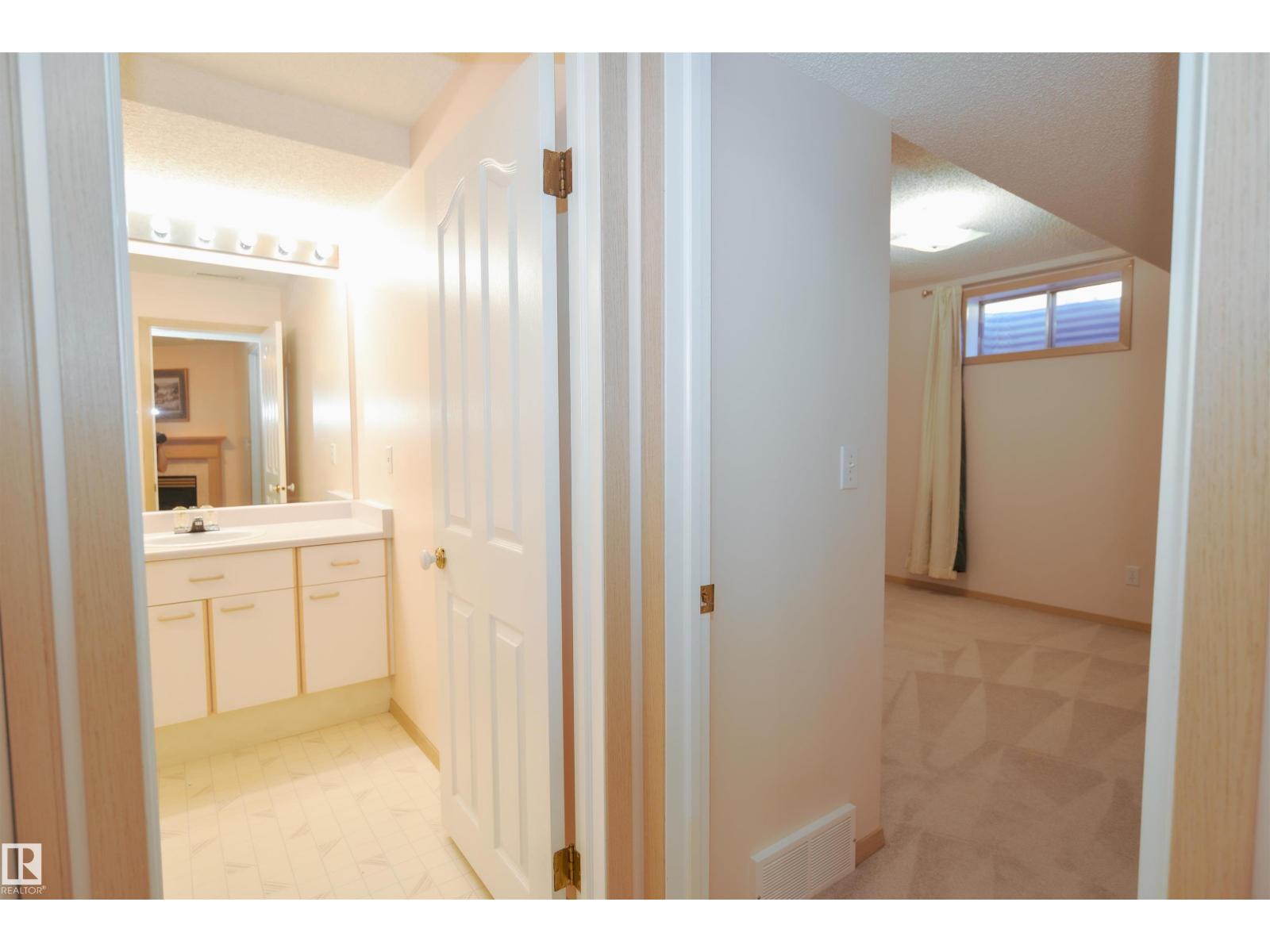 7936 154 AV NW, Edmonton — photo 19