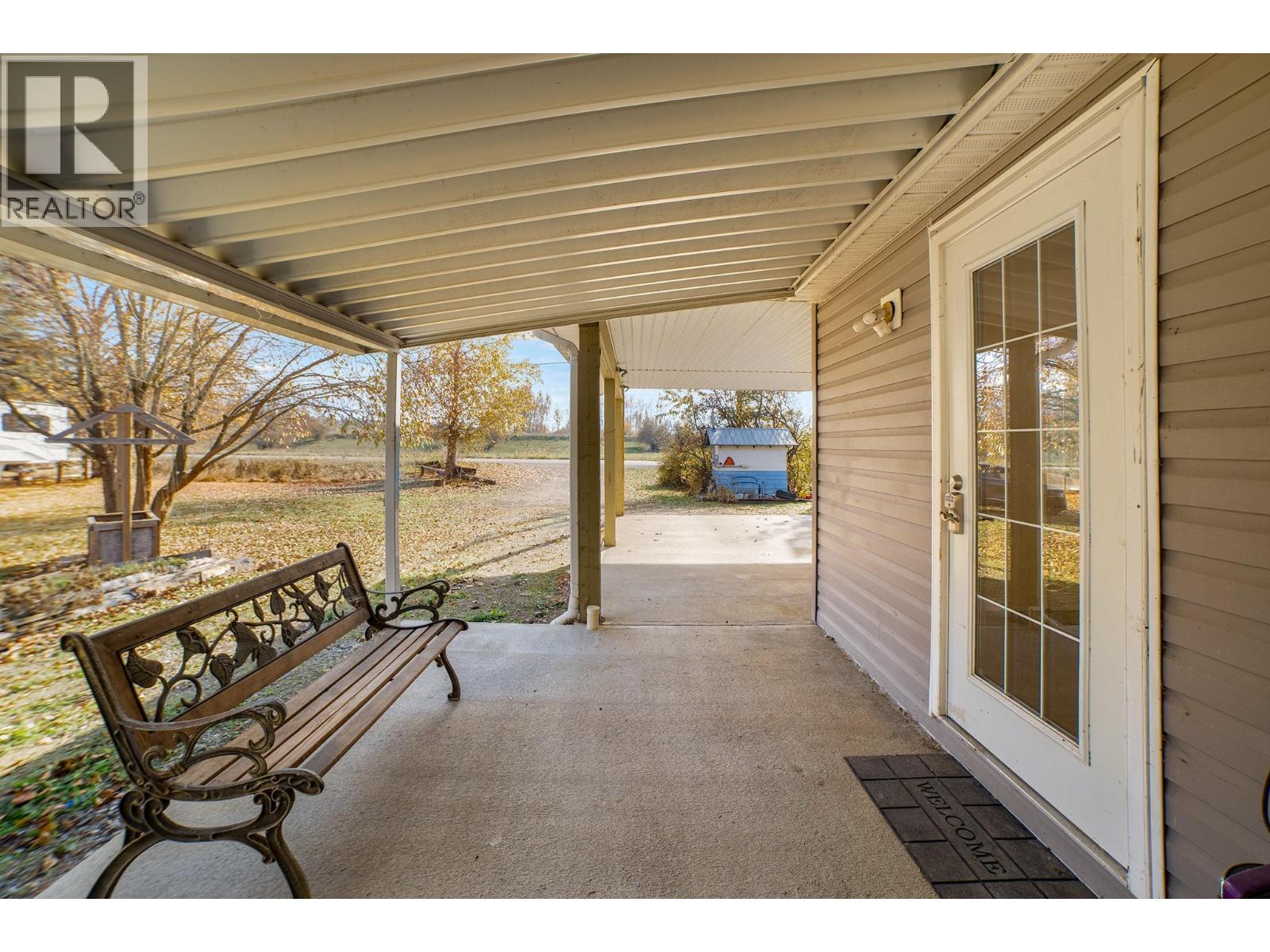 306 Kootenay River Road - 4