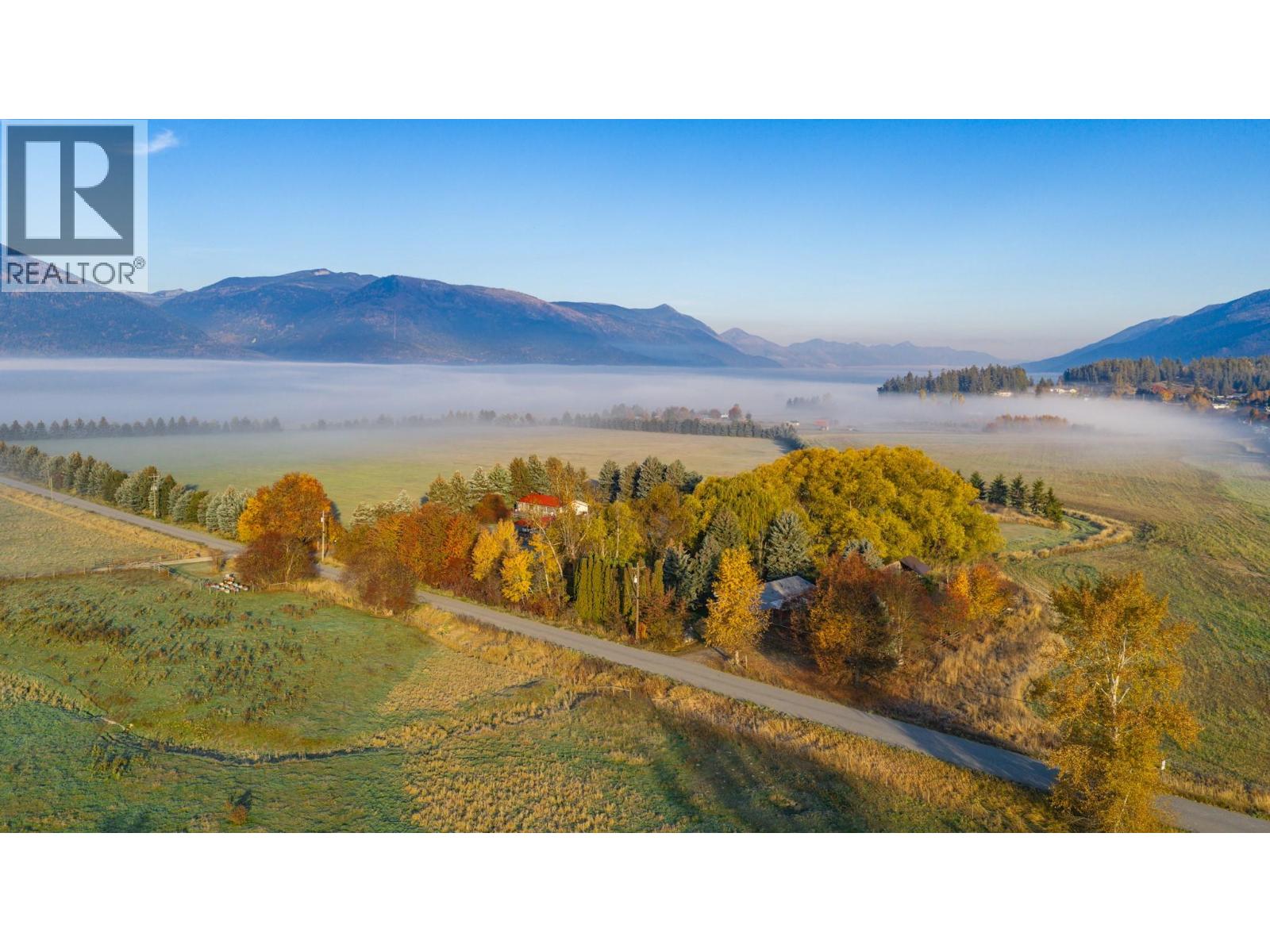 306 Kootenay River Road - 2