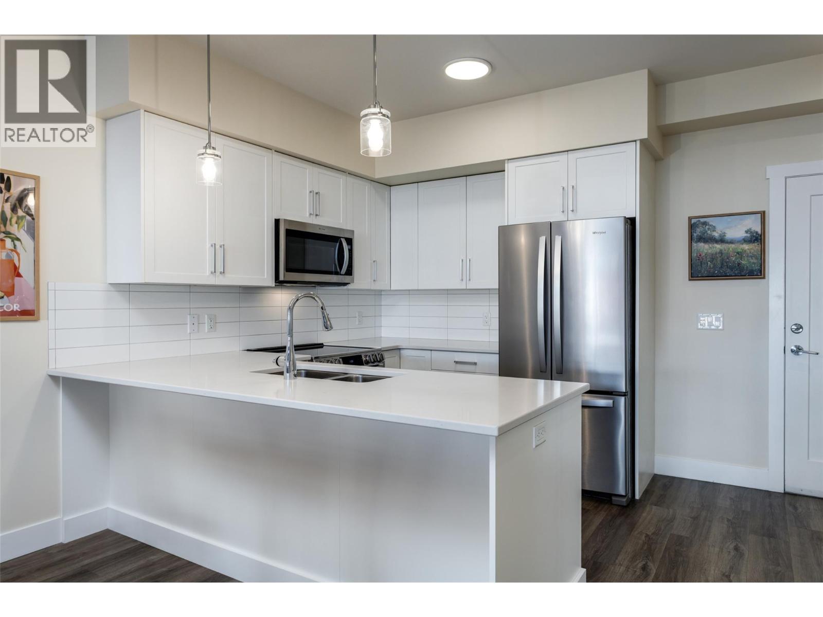 104 3090 Burtch Road, Kelowna