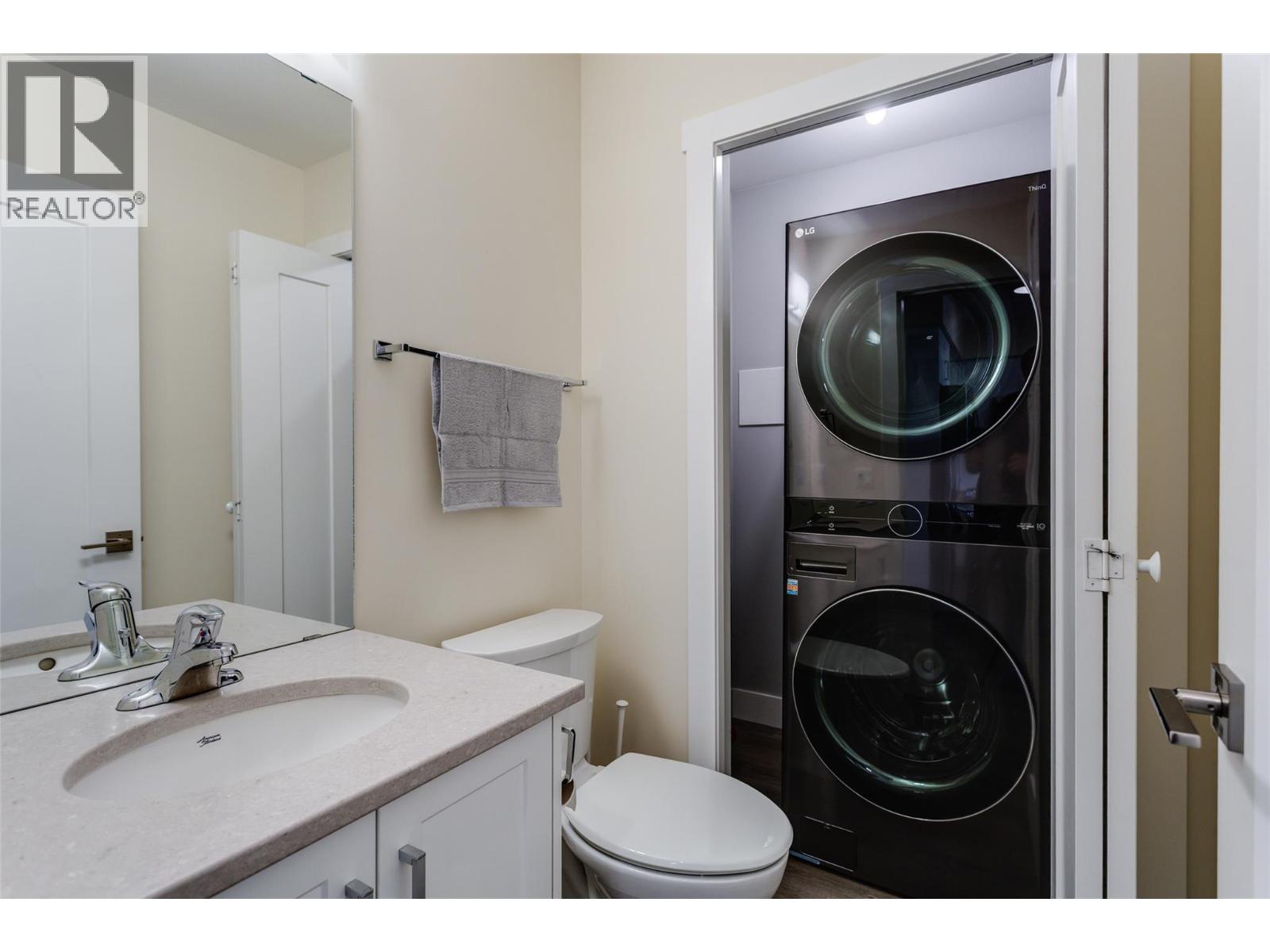 104 3090 Burtch Road, Kelowna