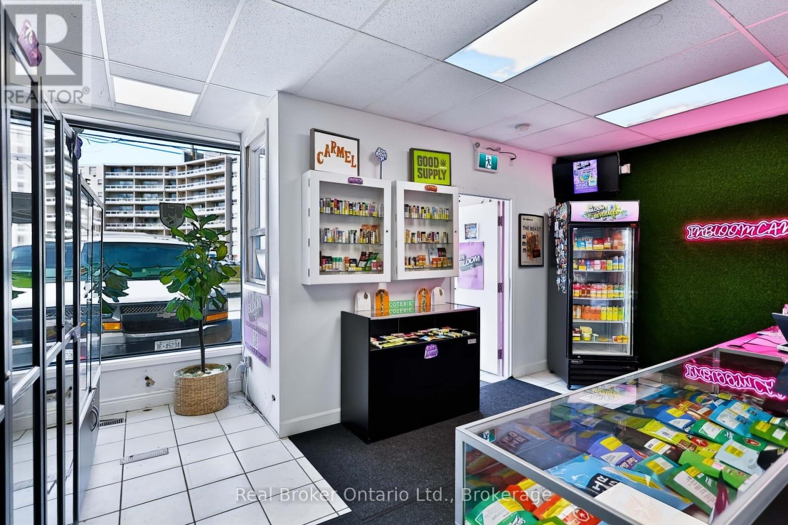 1831 MAIN STREET W, Hamilton (Ainslie Wood) — photo 5