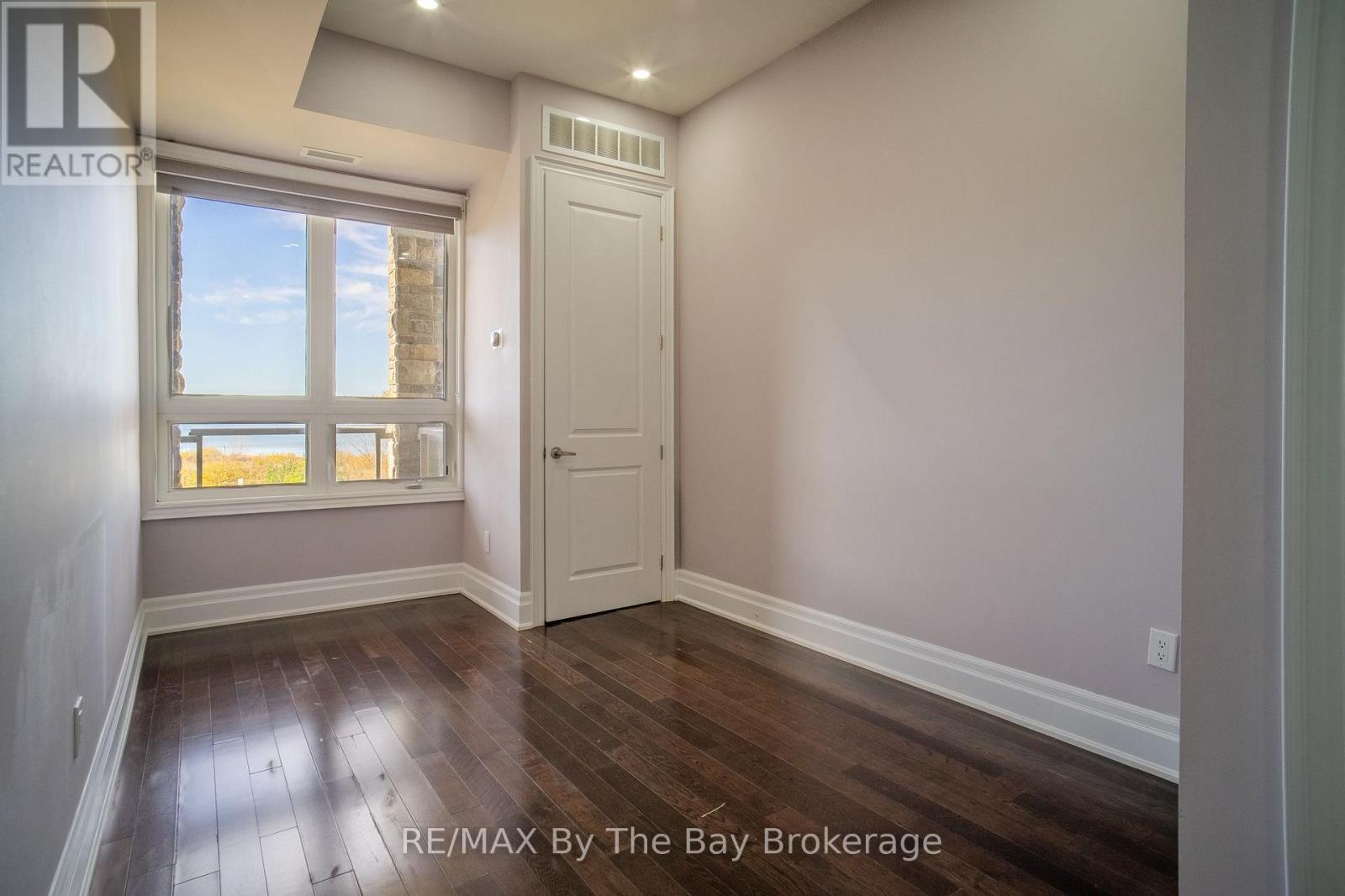206 - 764 RIVER ROAD E, Wasaga Beach — photo 8
