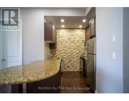 206 - 764 River Road E, Wasaga Beach, ON L9Z2M7 Photo 9