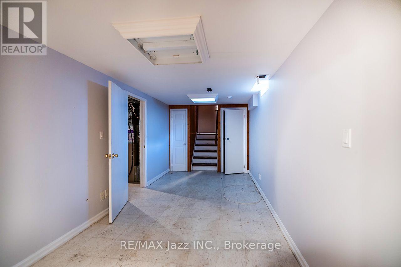 446 Brest Court, Oshawa, ON photo 23