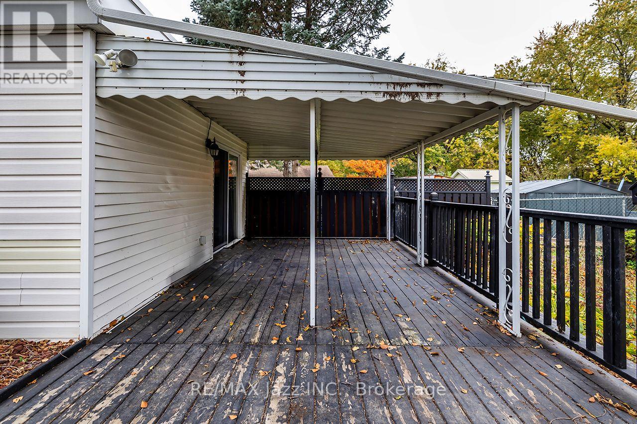 446 Brest Court, Oshawa, ON photo 27