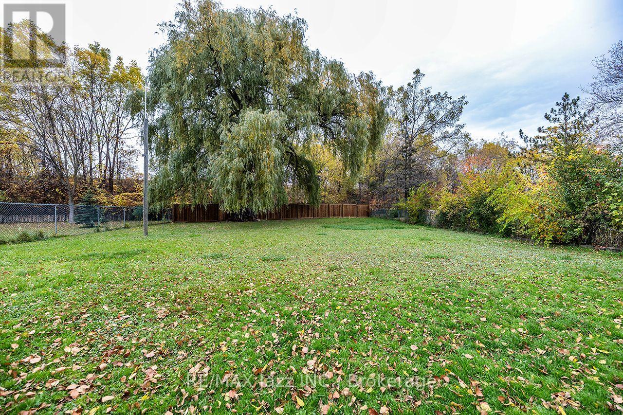 446 Brest Court, Oshawa, ON photo 30