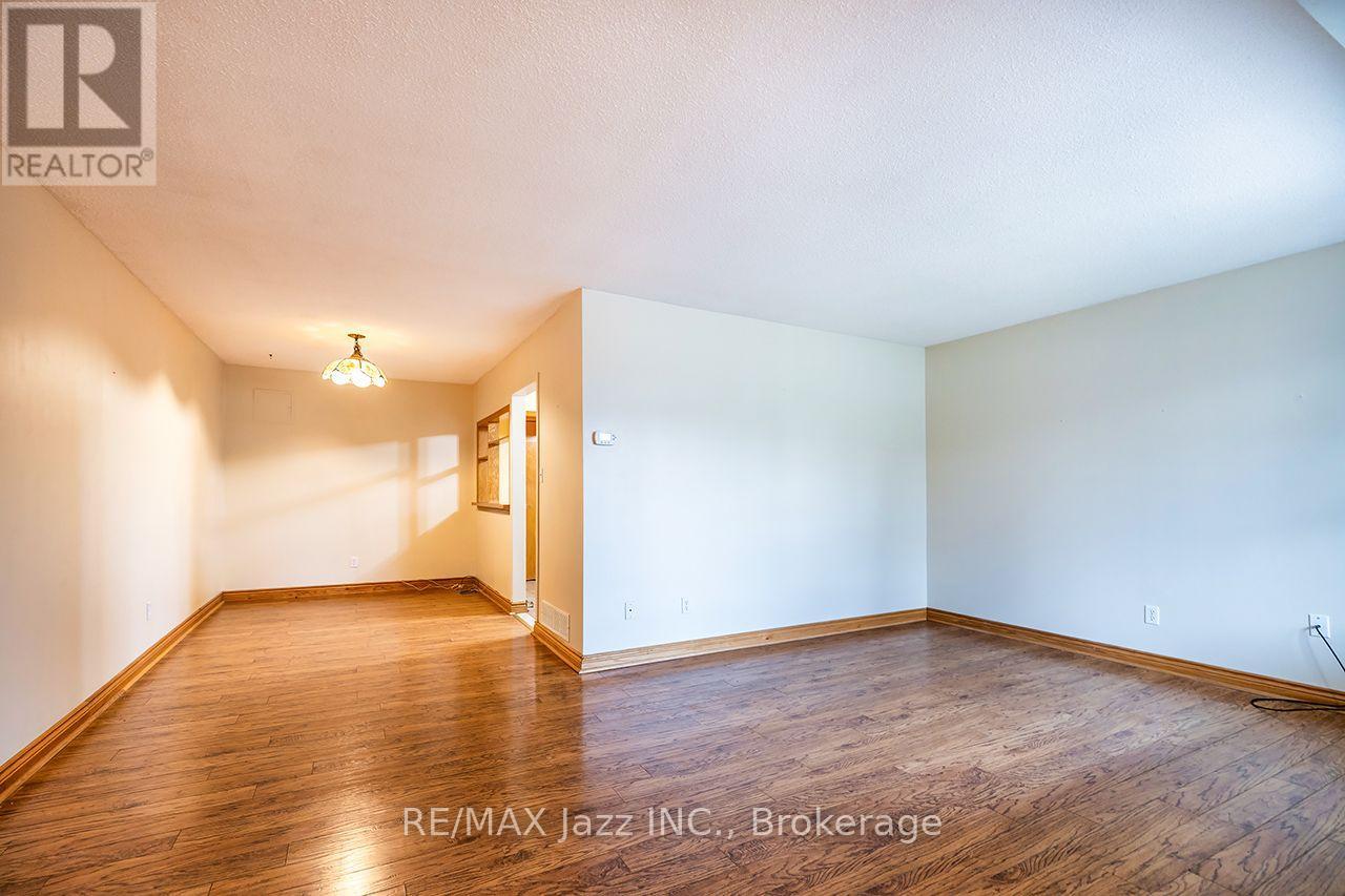446 BREST COURT, Oshawa (Central) — photo 4