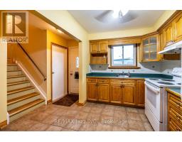 Family room - 446 Brest Court, Oshawa, ON L1H5X8 Photo 8