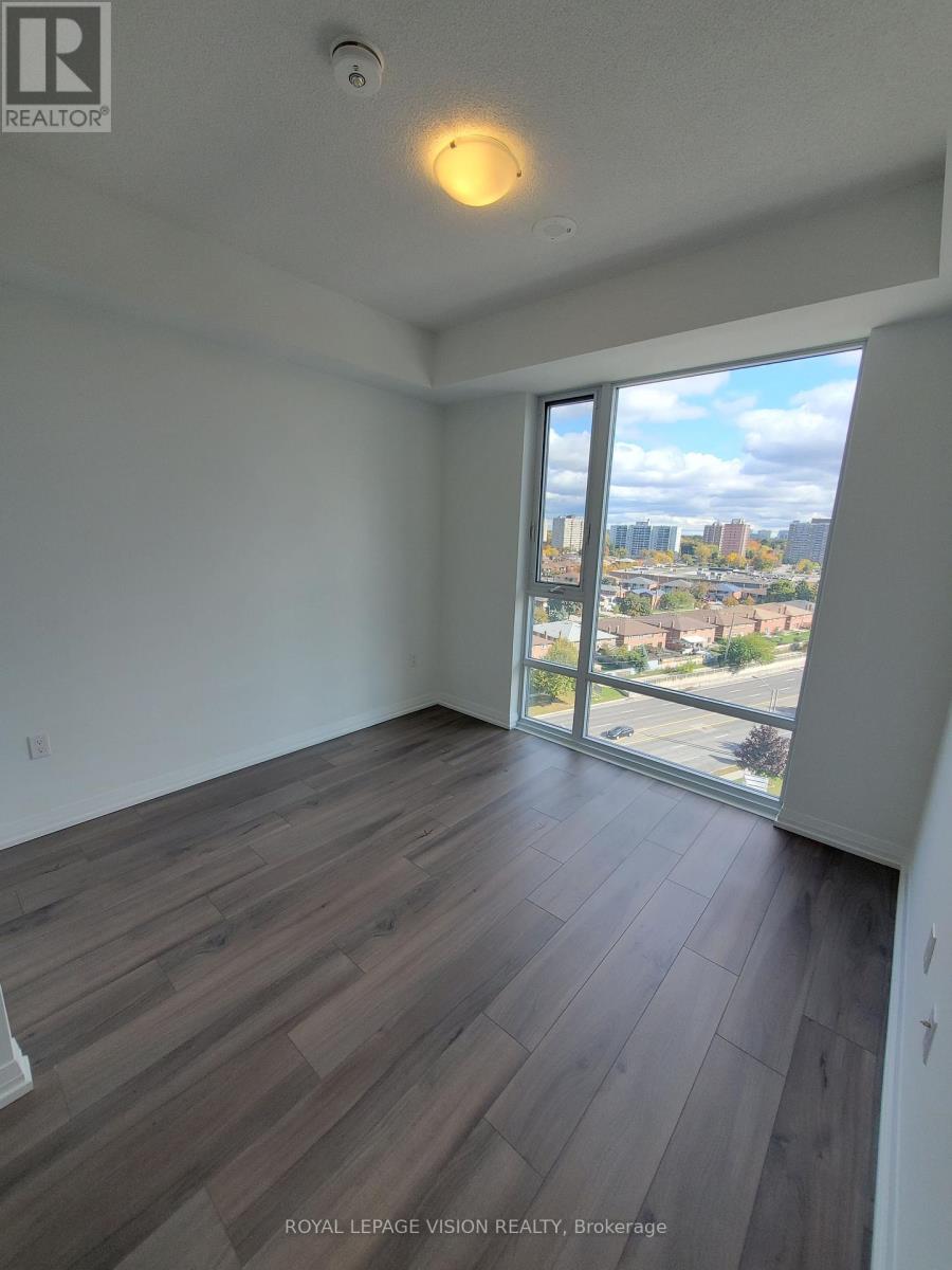 1058 - 60 ANN O'REILLY ROAD, Toronto (Henry Farm)