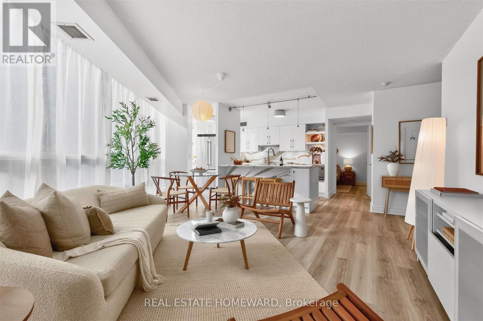311 - 30 GRAND TRUNK CRESCENT, Toronto (Waterfront Communities) — photo 2