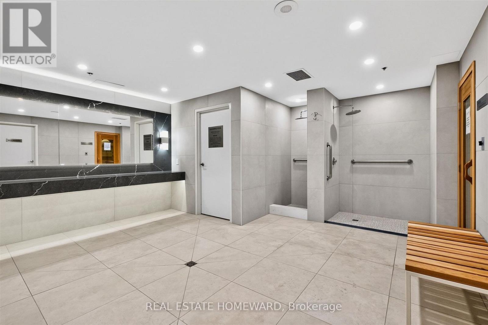 311- 30 Grand Trunk Crescent, Toronto, ON photo 42