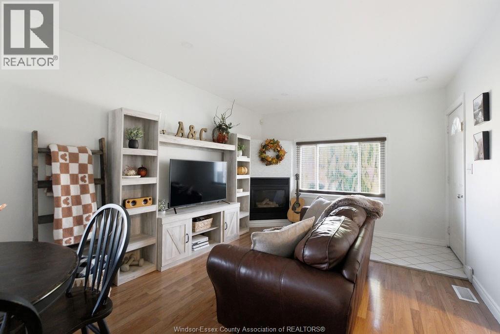 1903 BUCKINGHAM DRIVE - 3