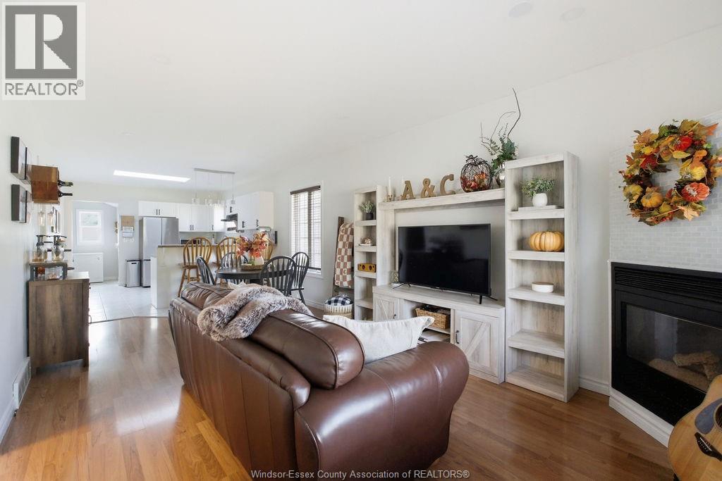 1903 BUCKINGHAM DRIVE - 4