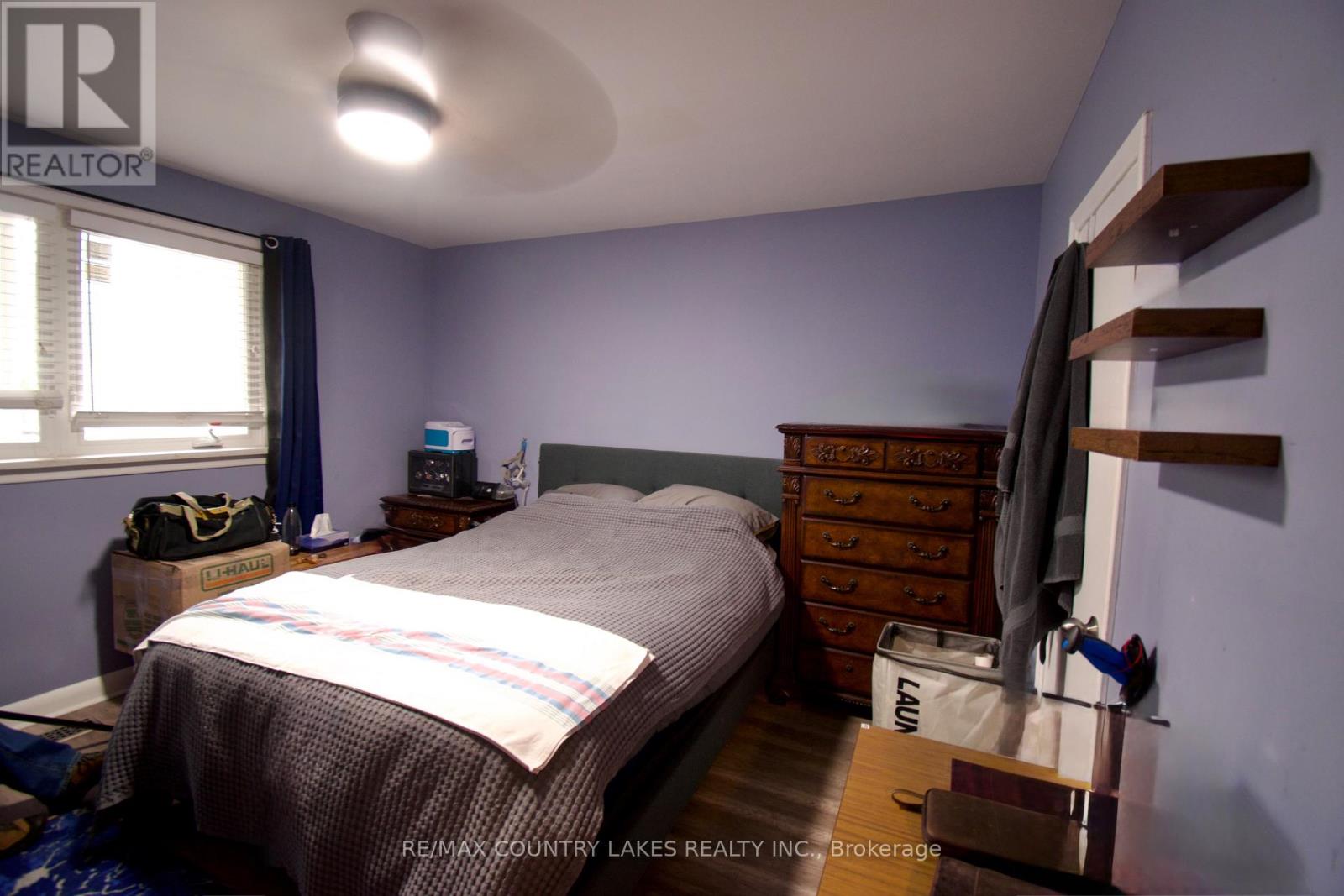 403 Walnut Street West, Whitby, ON photo 17