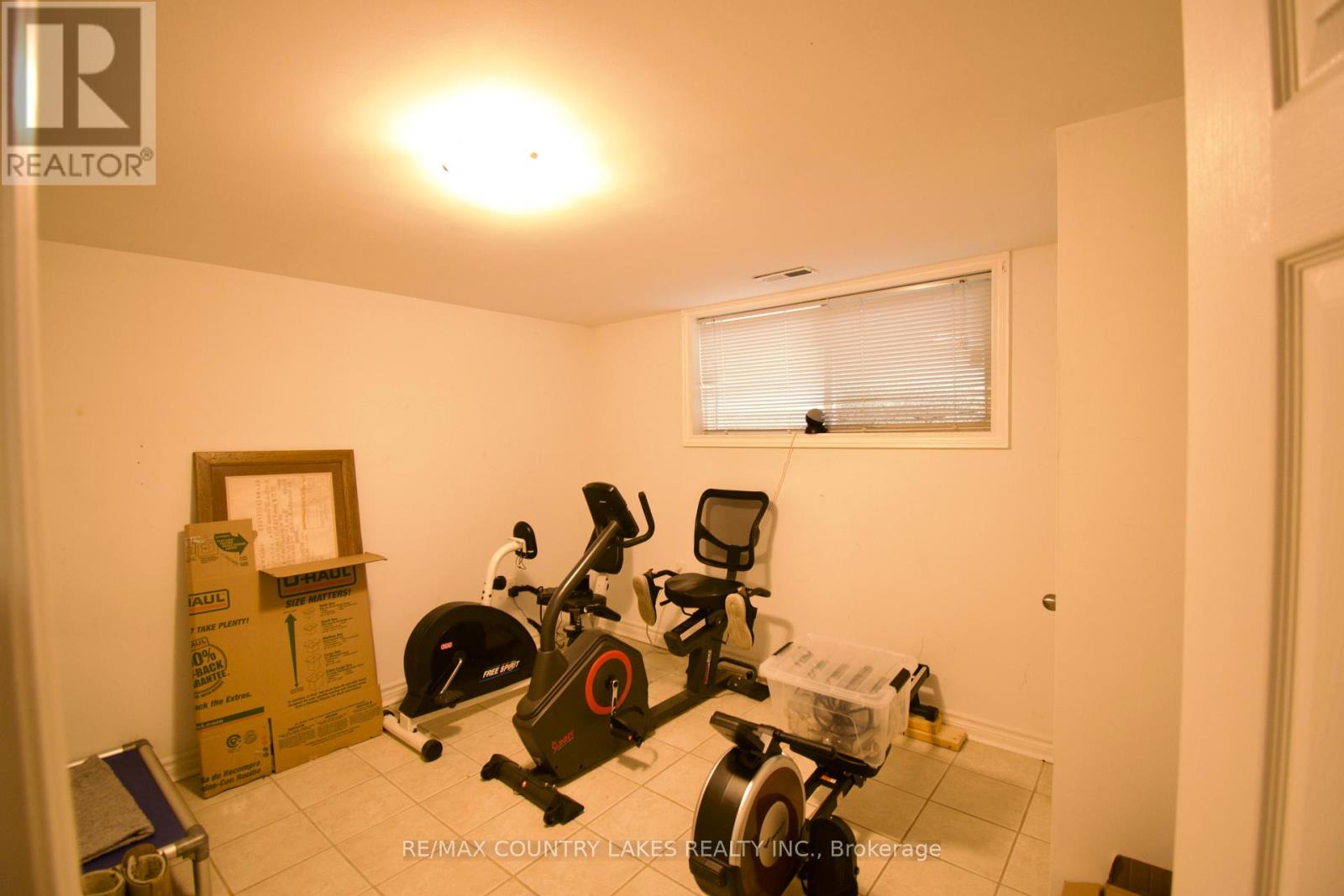 403 Walnut Street West, Whitby, ON photo 21