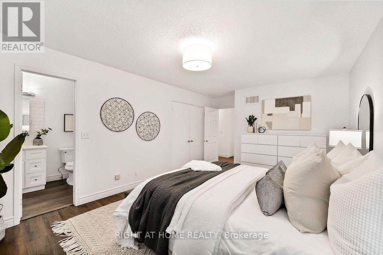 31- 65 Sprucedale Way, Whitby, ON photo 14