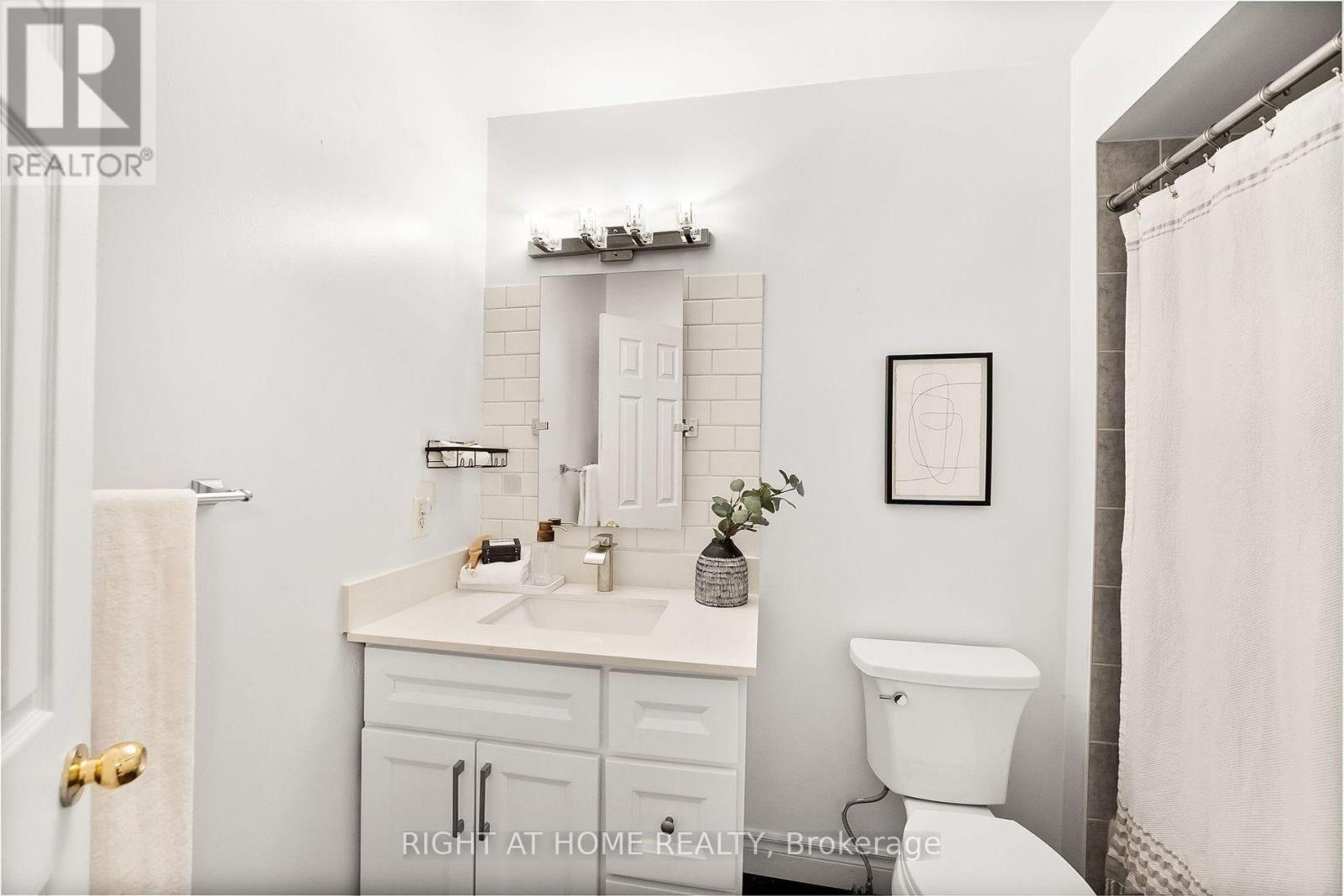 31- 65 Sprucedale Way, Whitby, ON photo 19