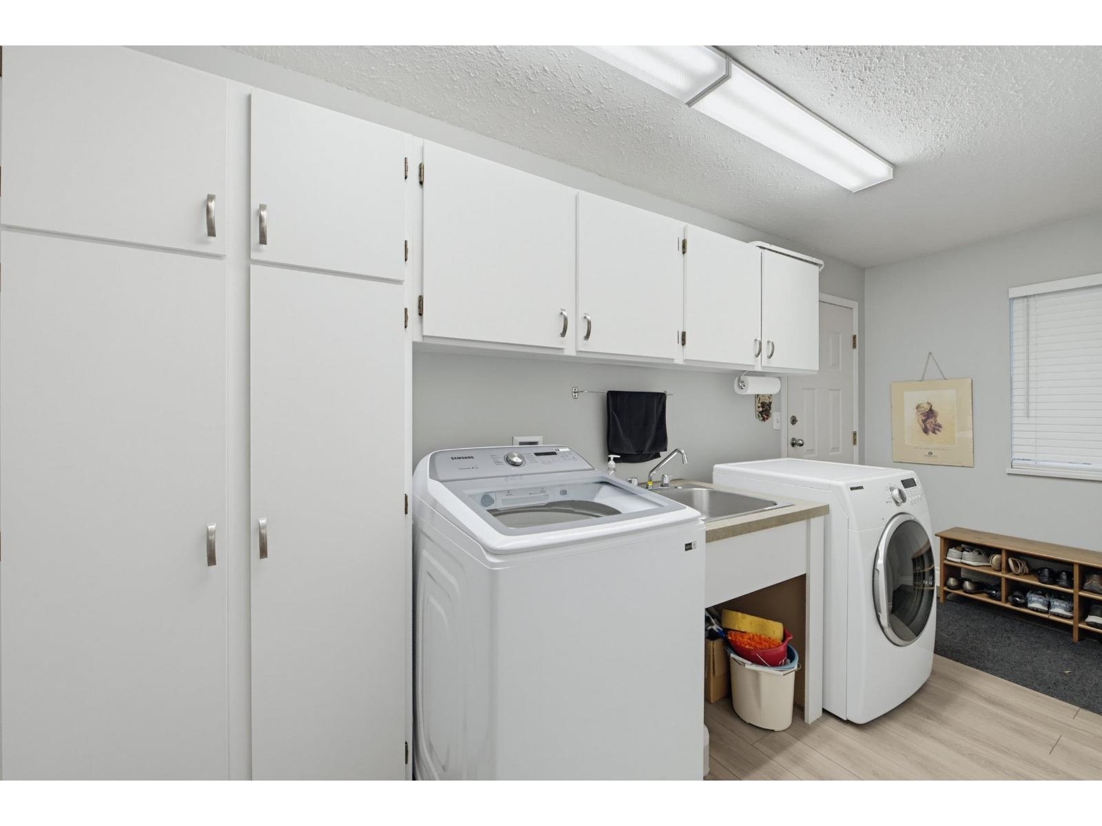 5632 E Sunrise Crescent, Surrey — photo 14