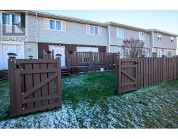 826 Tamarack Drive thumbnail 2