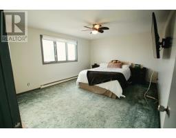 826 Tamarack Drive thumbnail 23