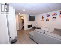 826 Tamarack Drive thumbnail 32