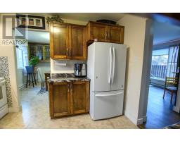 826 Tamarack Drive thumbnail 6