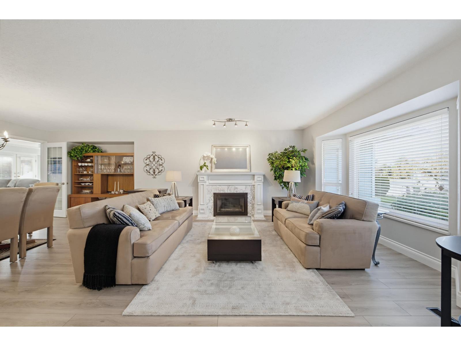 5632 E Sunrise Crescent, Surrey — photo 3