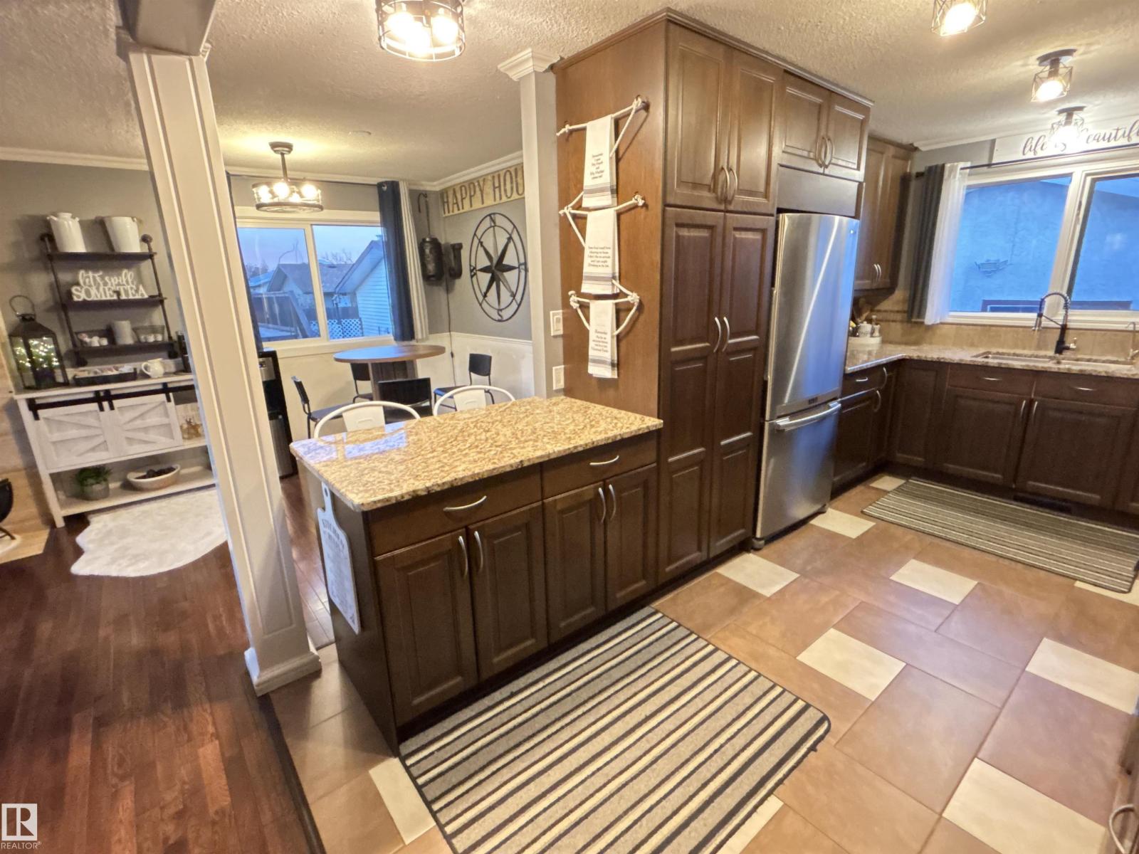 Property photograph 10 for MLS E4514413
