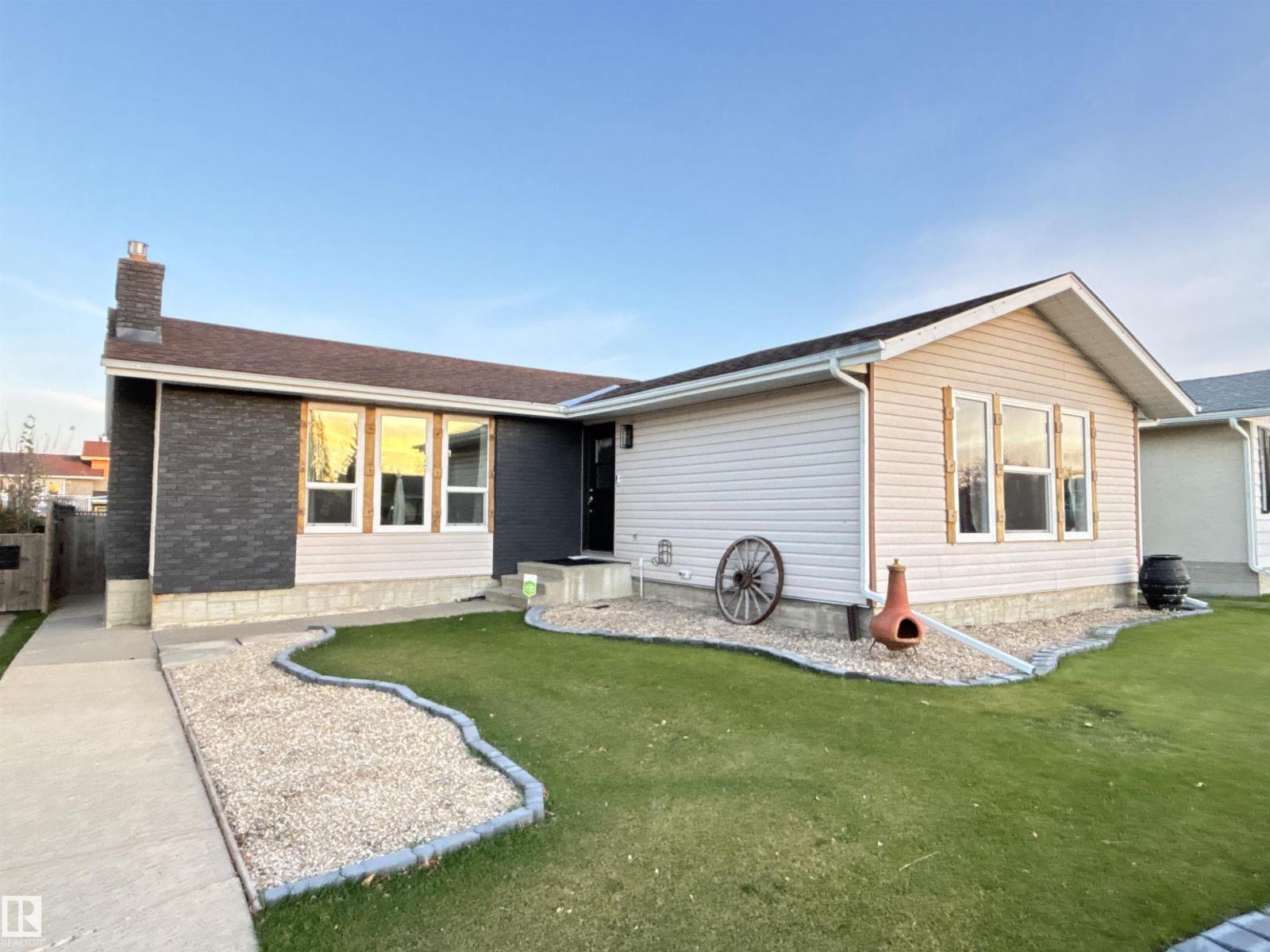 Property photograph 2 for MLS E4514413