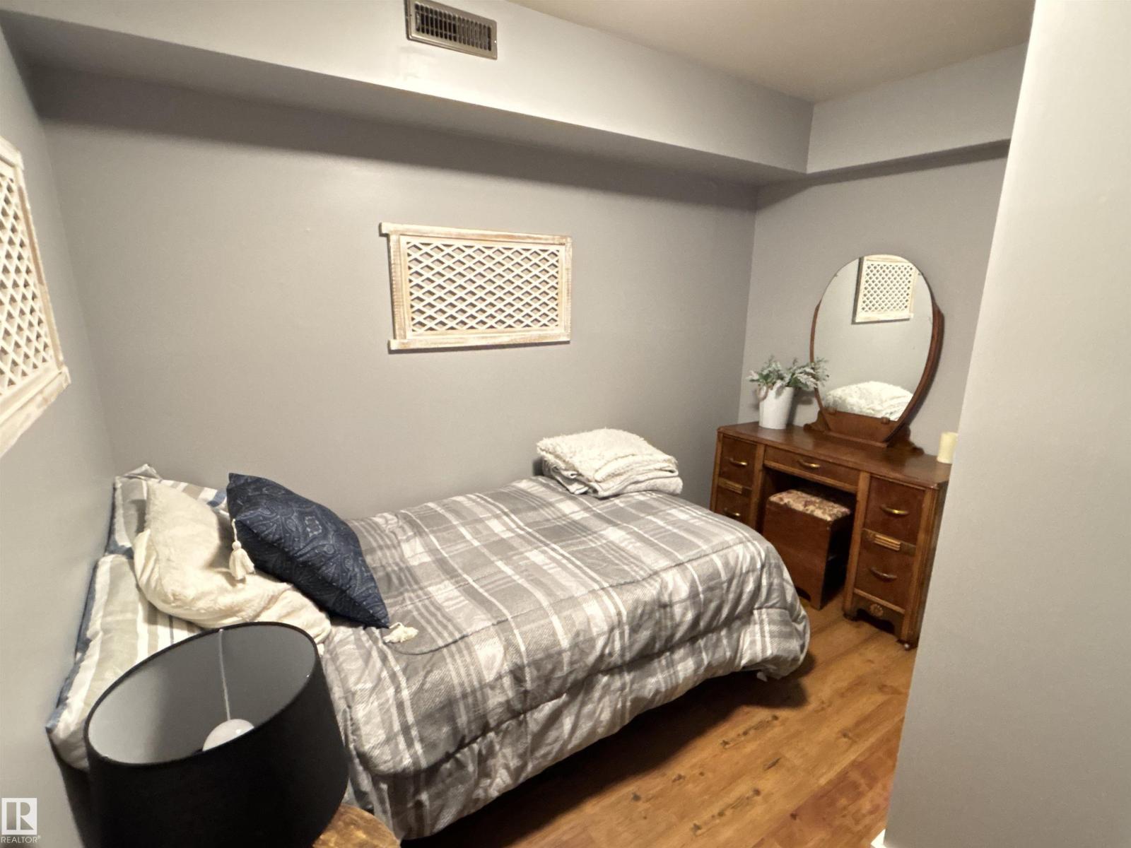 Property photograph 46 for MLS E4514413
