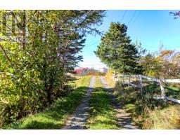 1454 Torbay Road thumbnail 11