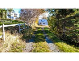 1454 Torbay Road thumbnail 43