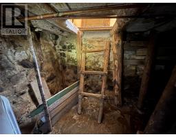 1454 Torbay Road thumbnail 46