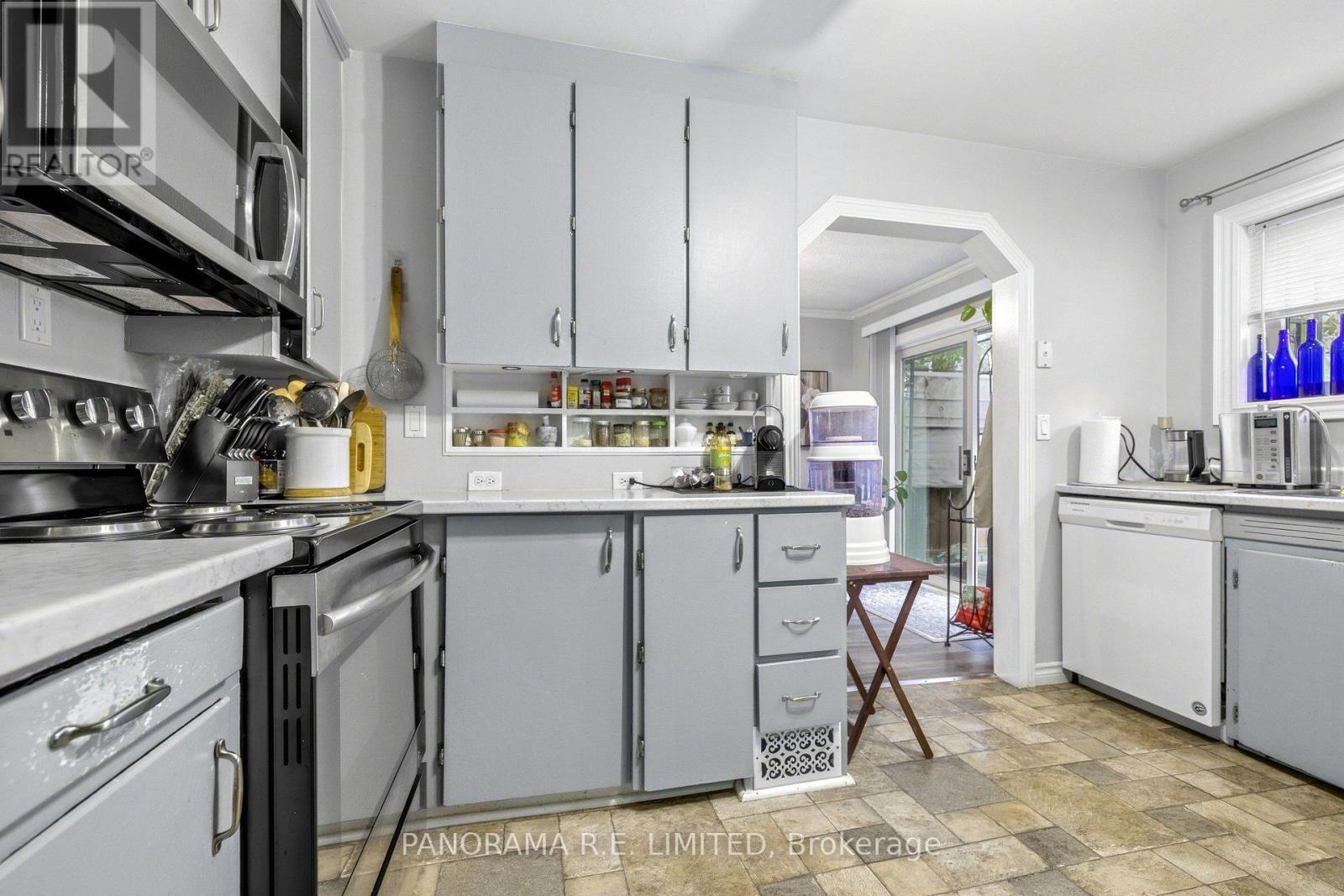 7676 Kipling Avenue, Vaughan, ON photo 13
