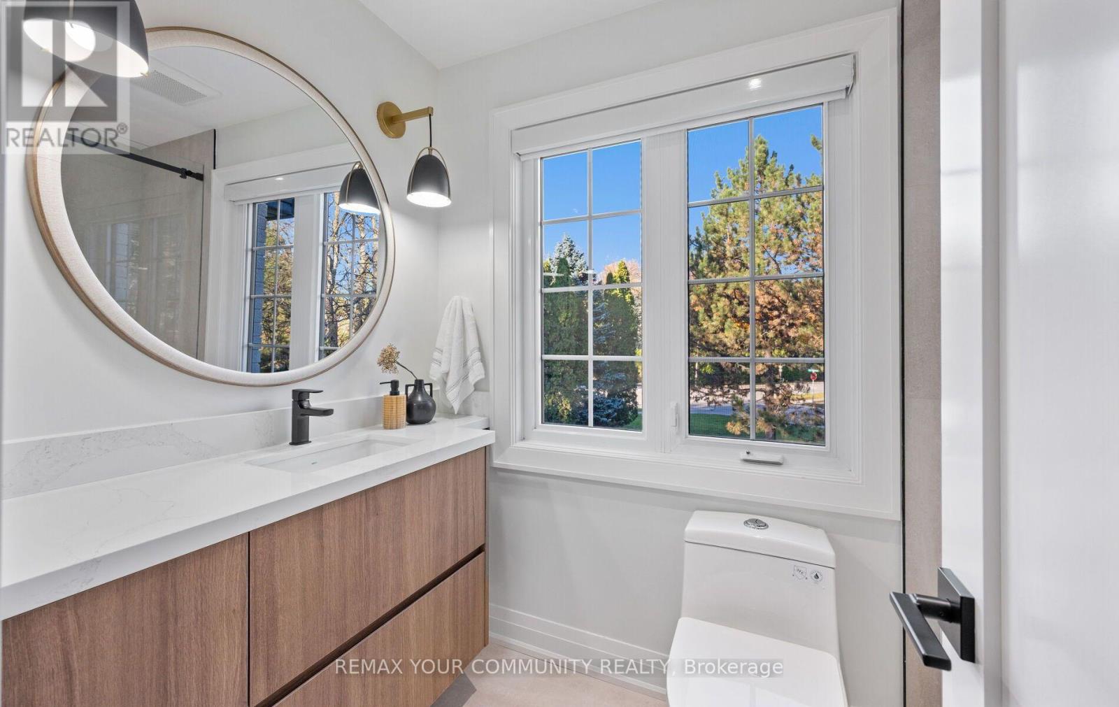 209 Heathwood Heights Drive, Aurora, ON photo 27